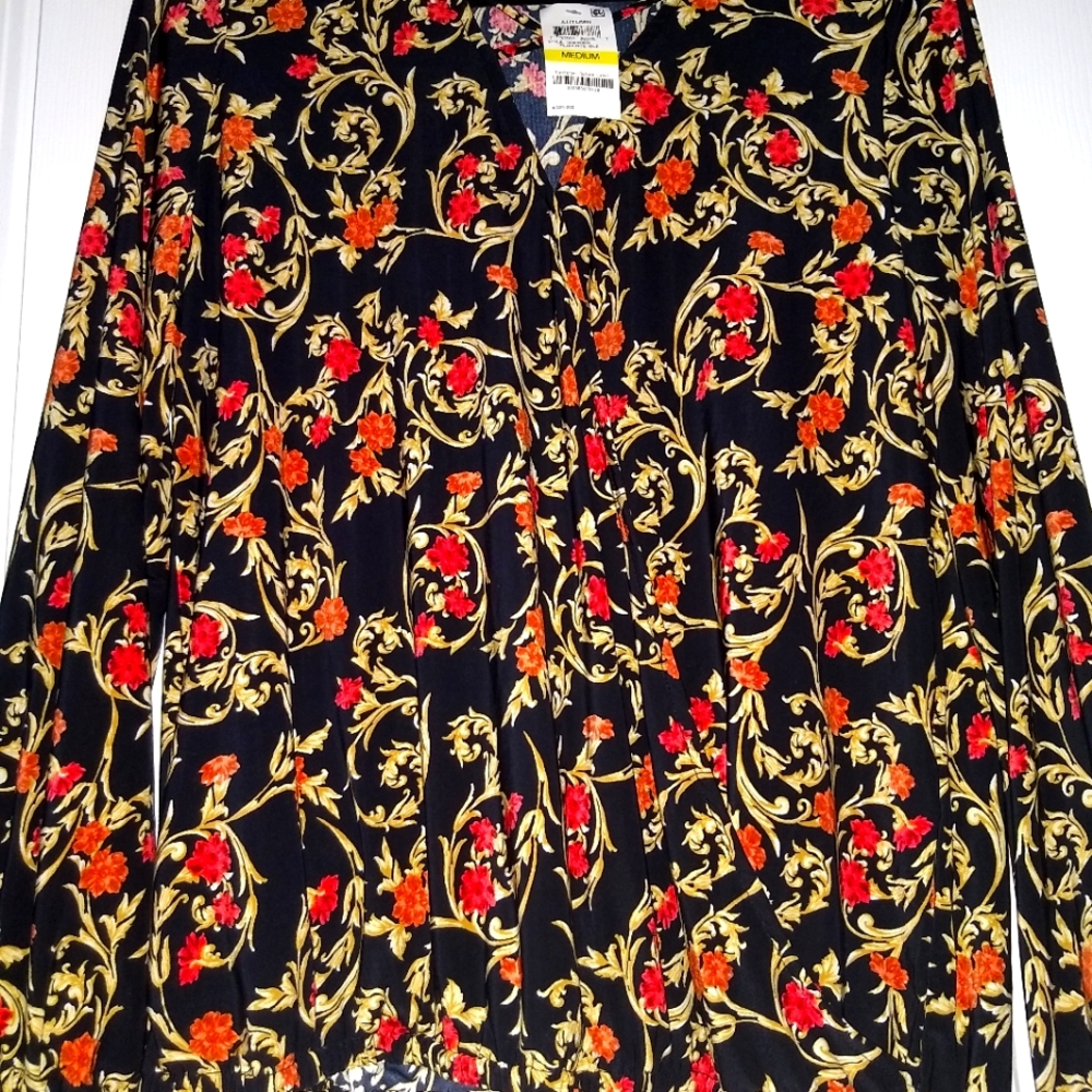 Inc Concepts. Brand new with tags floral inc international concepts blouse